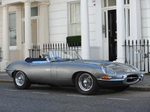 Jaguar E-Type Open Two Seater 1961 года (UK)